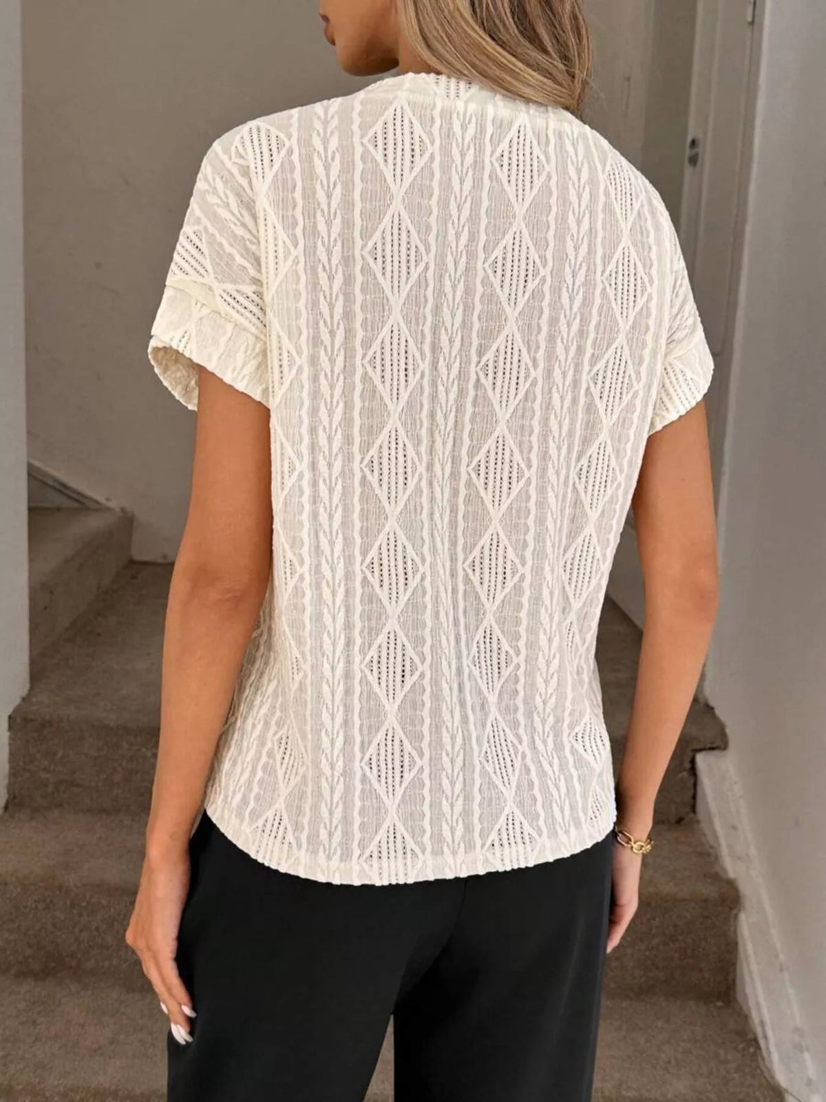 Women's Diamond-Pattern Round-Neck Top