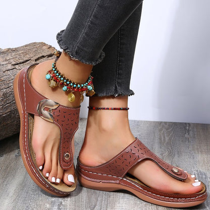 Women's New Round Head Hollow Metal Buckle Wedge Heel Comfortable Toe Sandals