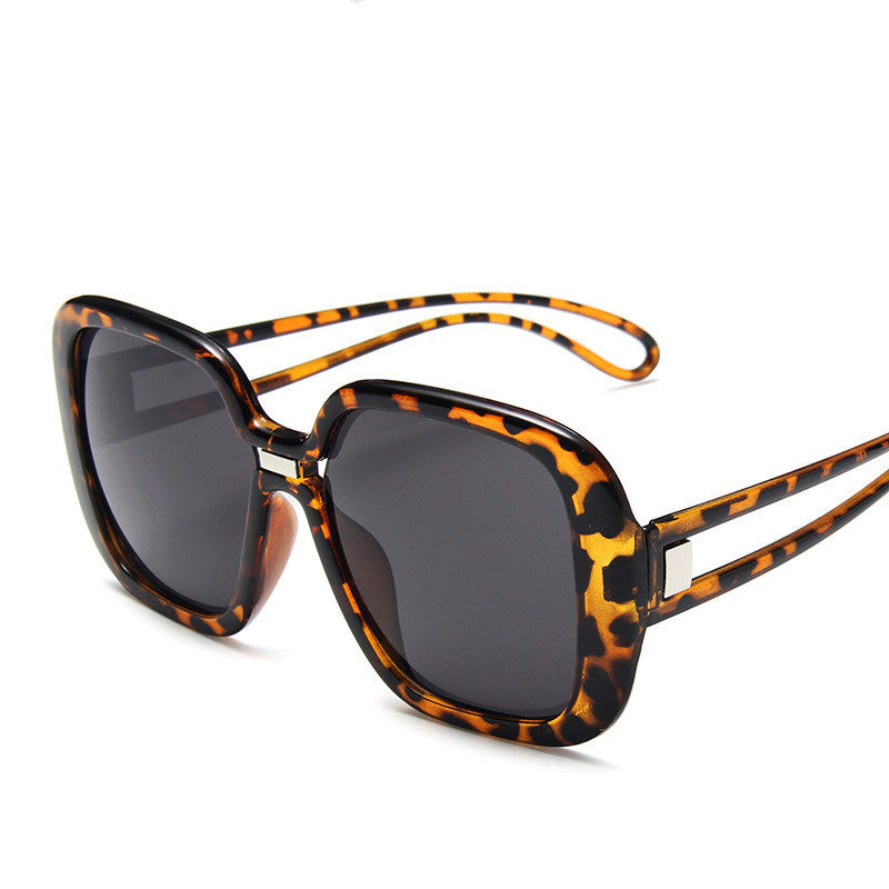 Sunshine Chic Gradient Sunglasses