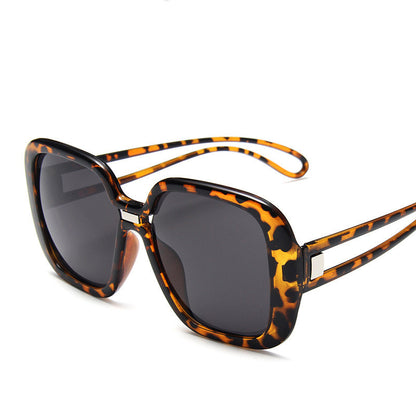 Sunshine Chic Gradient Sunglasses